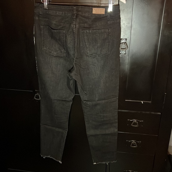 Jeans - Picture 2 of 2